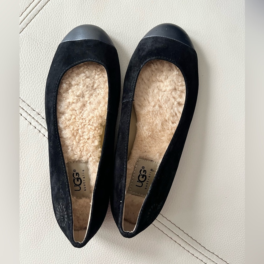 Ugg flat round toe shoes
